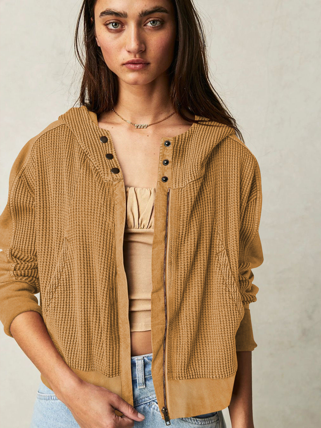Cropped Hoodie Stylish Fit for Women | Brenno Sand