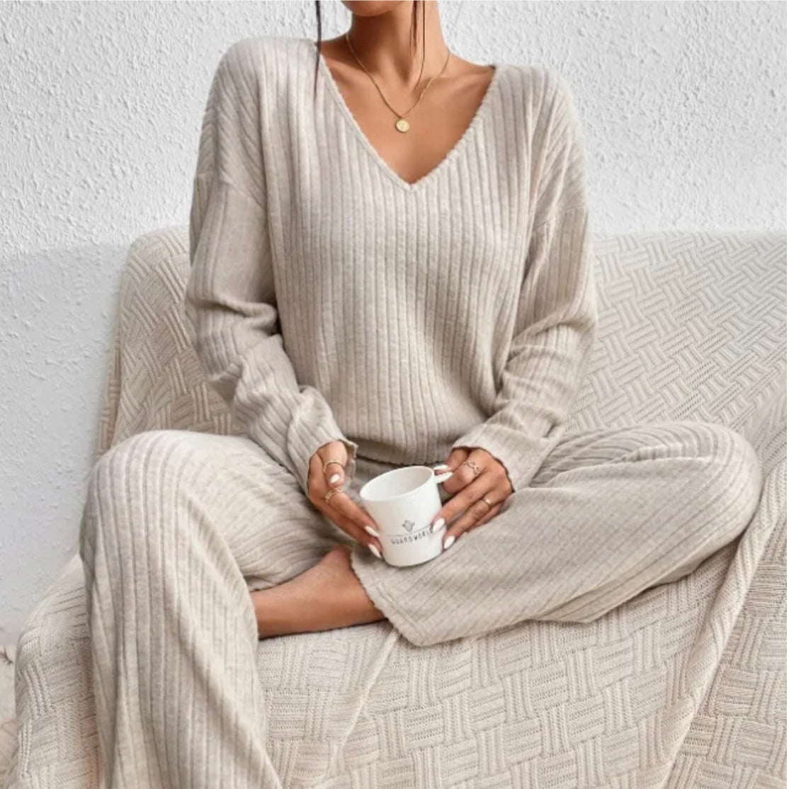 Elowen – Two-Piece Lounge Set