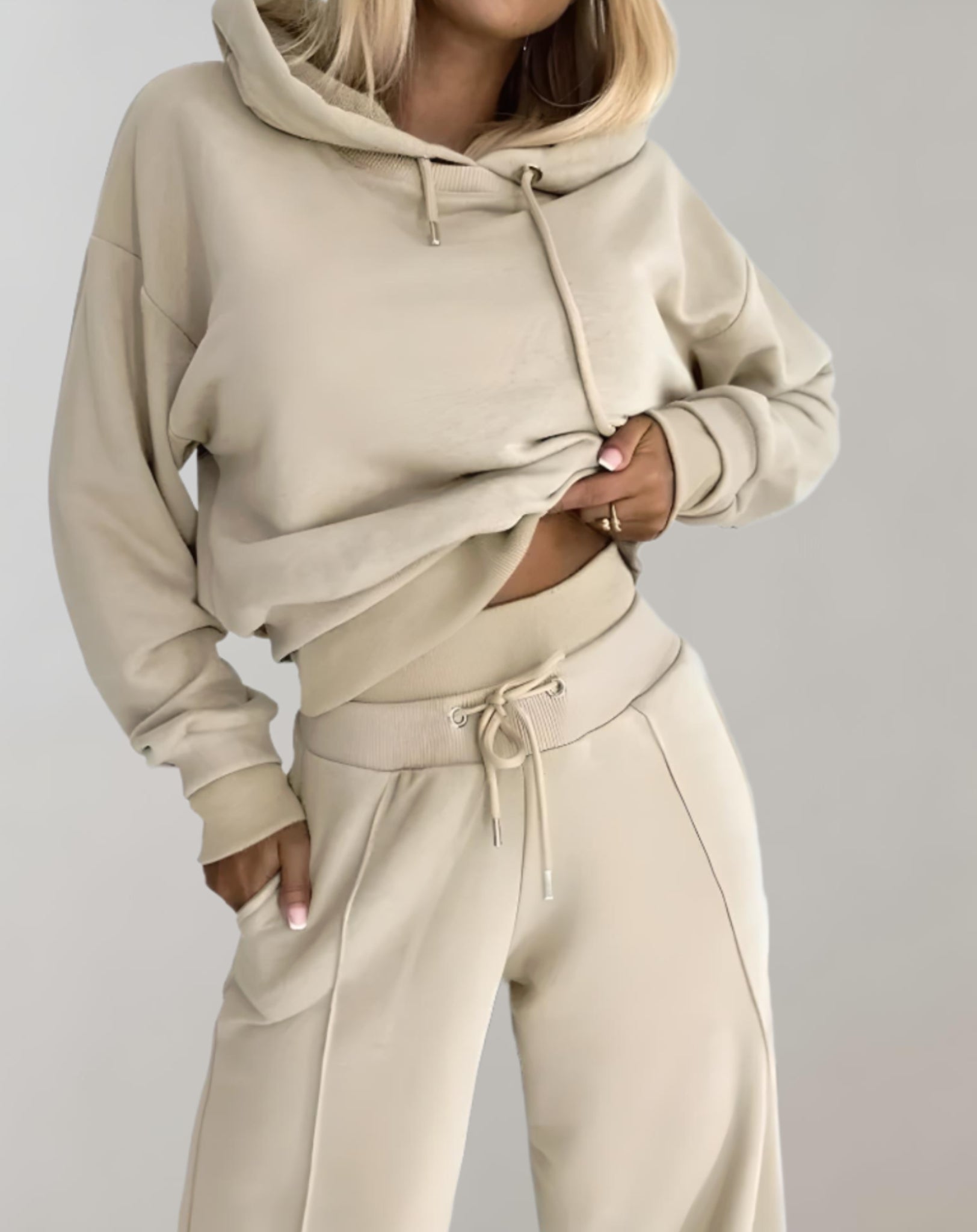 Havina | Hoodie Tracksuit Set with Wide-Leg Trousers Beige