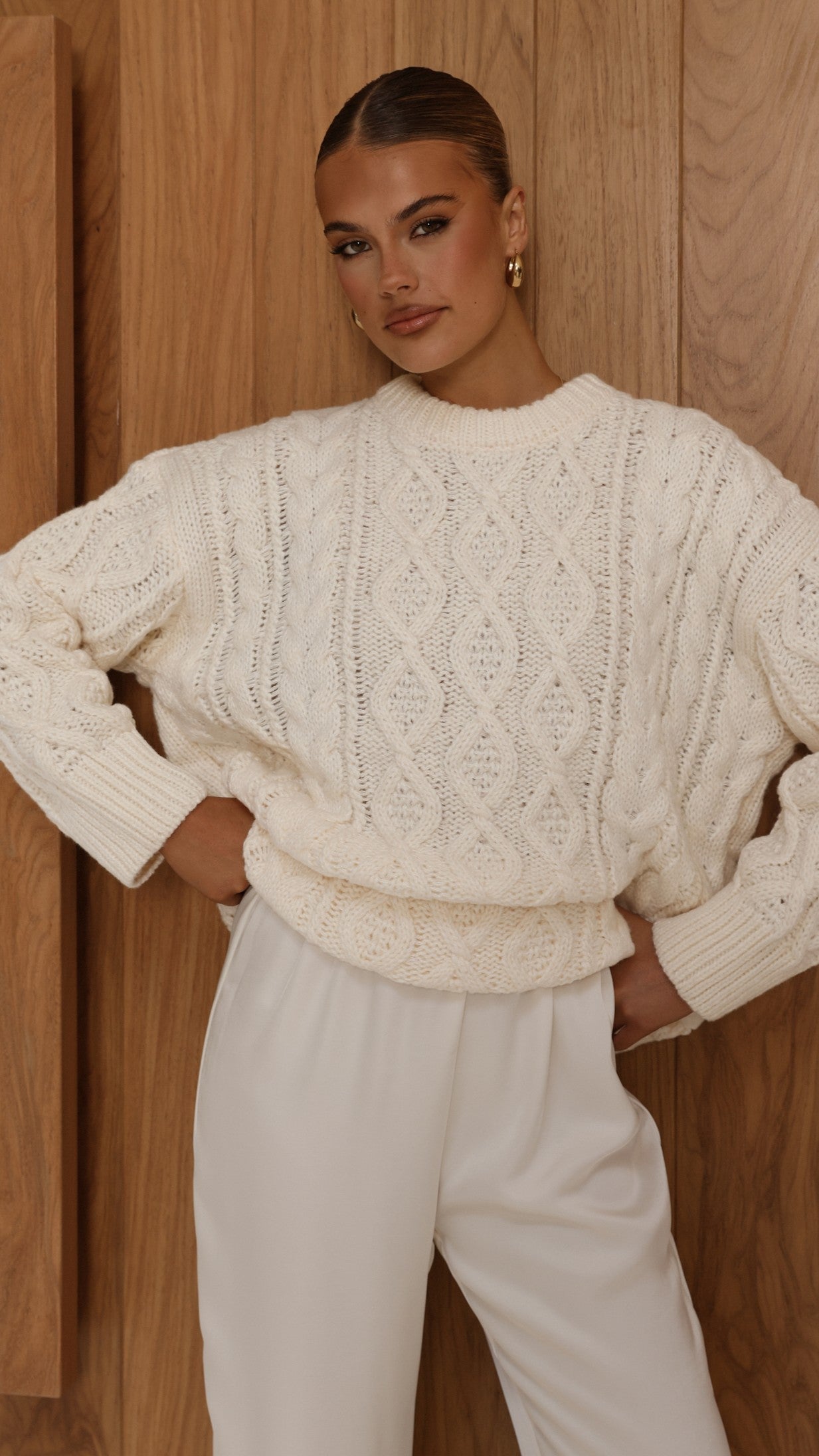 Cable Knit Sweater Classic Style for Women | Kestel