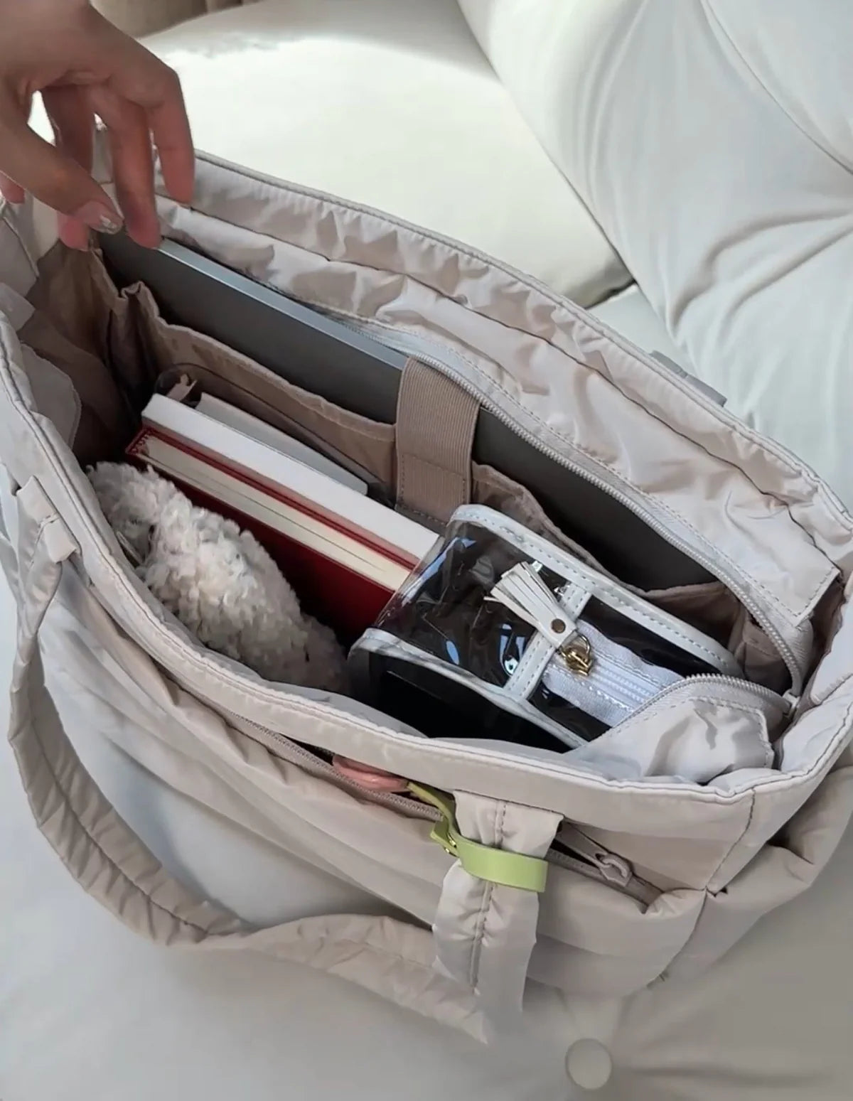 Large Capacity Puffer Laptop Tote Bag for Women | Michaela