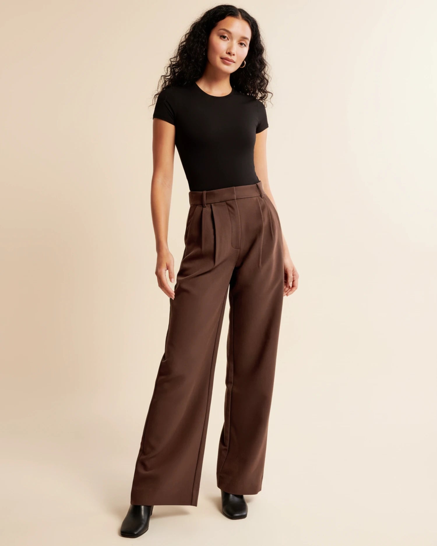 Mova | High Waist Pleated Leg Trousers Brown