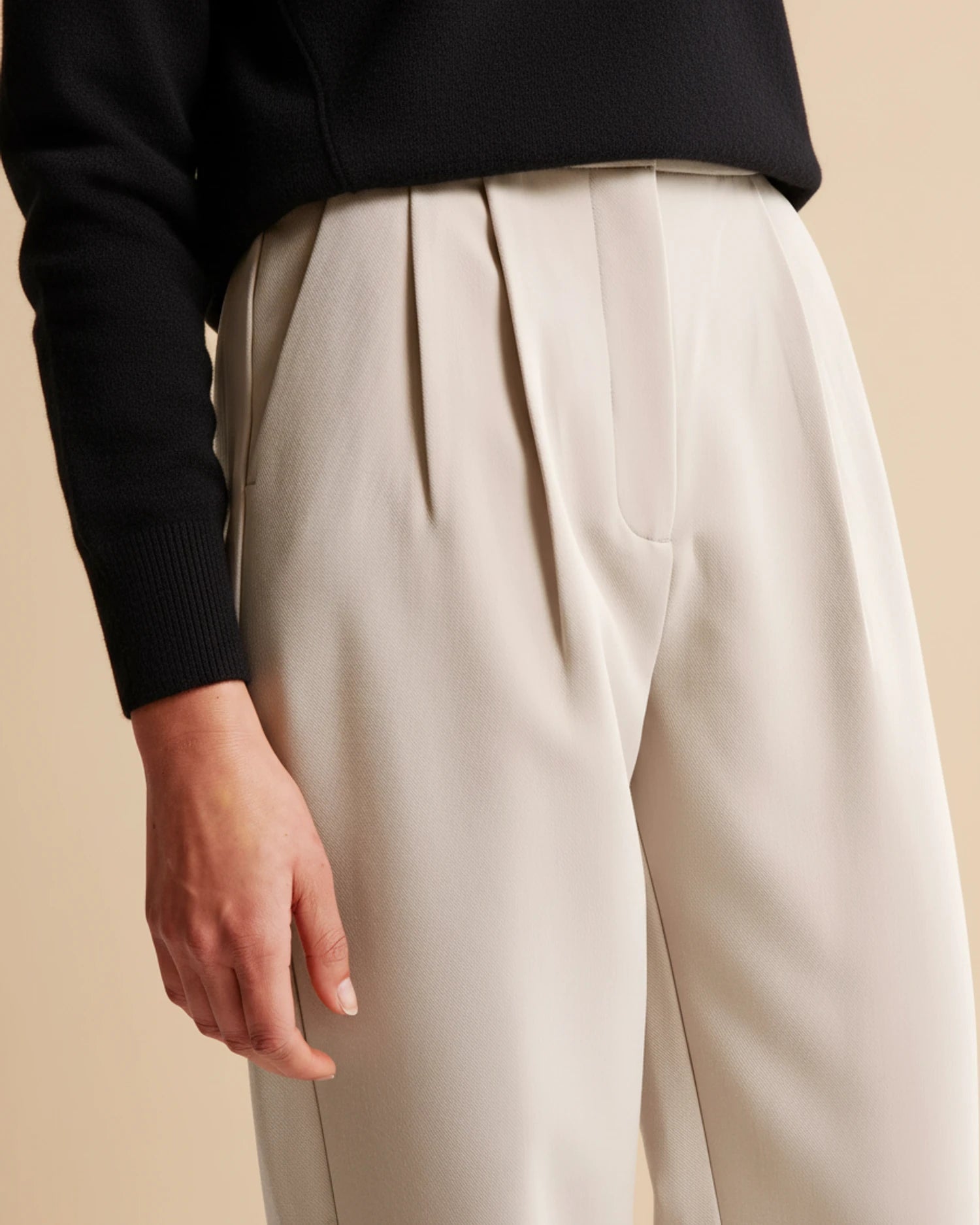 Mova | High Waist Pleated Leg Trousers
