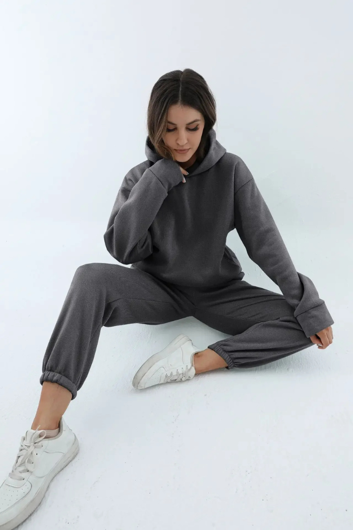Alia – Oversized Hoodie & Jogger Set