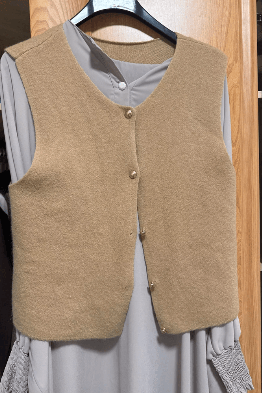 Button-Up Vest Sleeveless Layering Essential for Women | Eloise