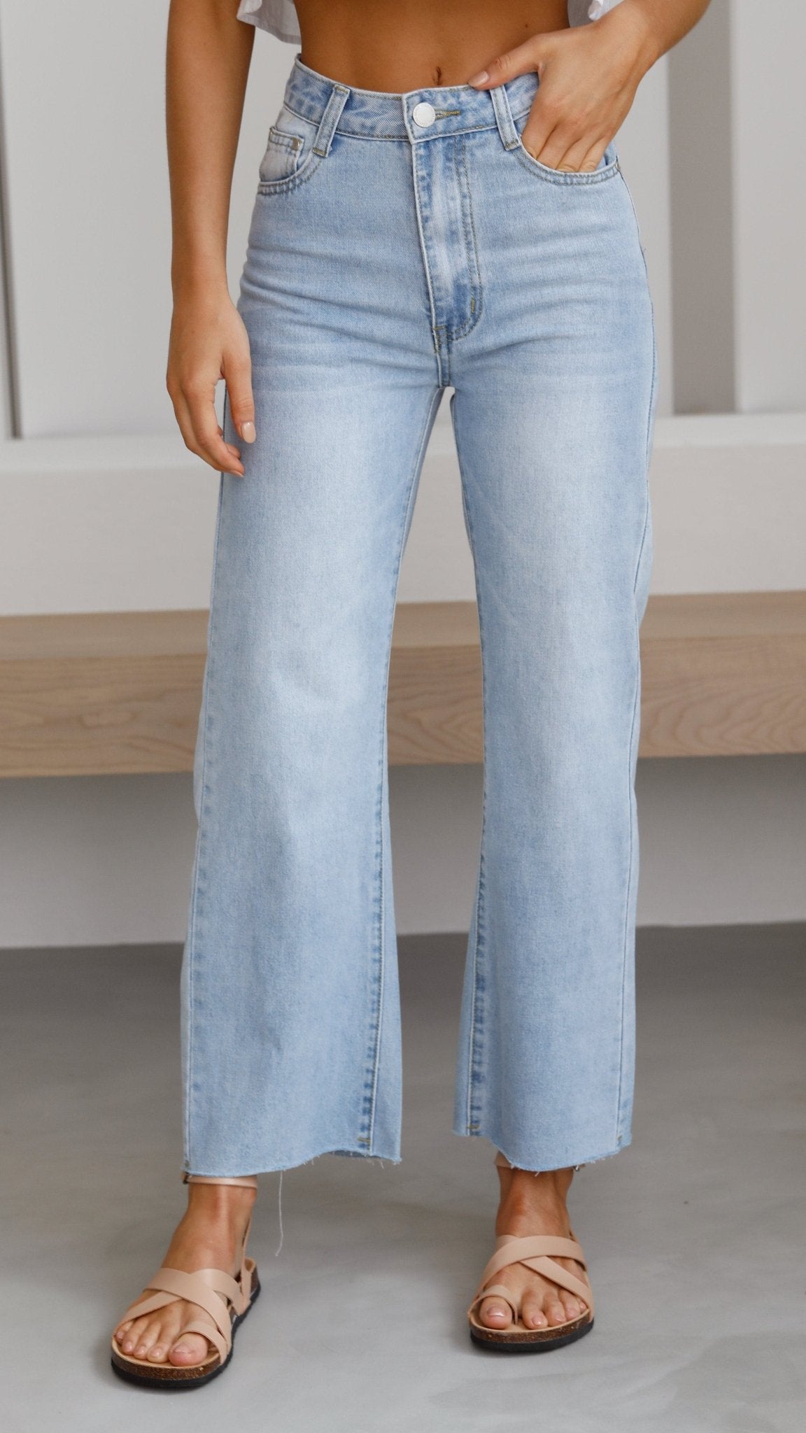 Wide Leg Light Wash Jeans for Women | Jorlin Blue