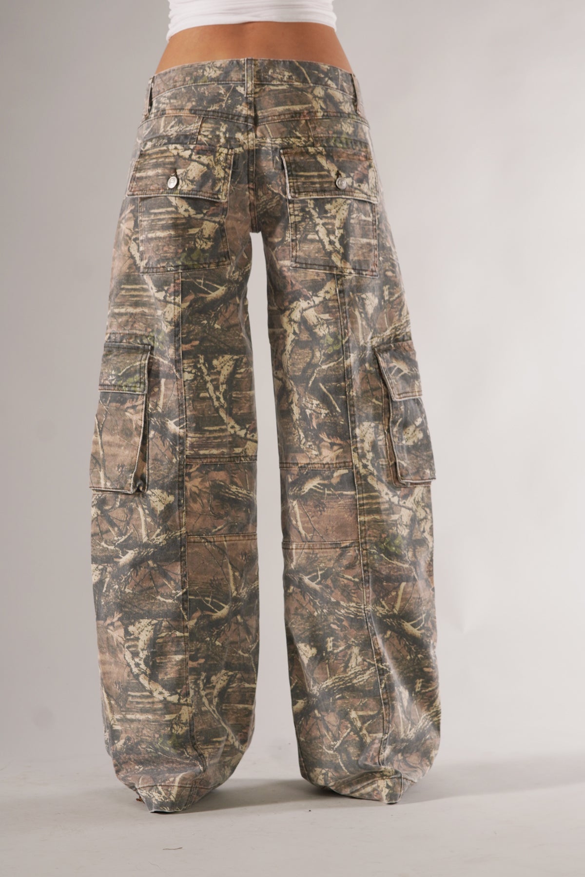 Camo Cargo Pants with Utility Pockets for Women | Teranova