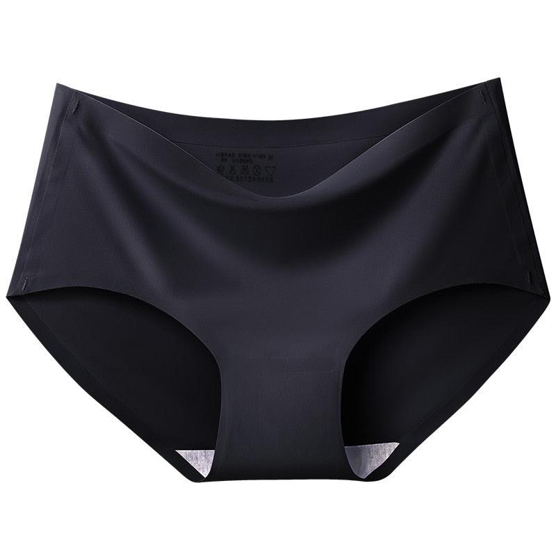 Comfortable Seamless Mid-Rise Panty for Women | Amelia Black