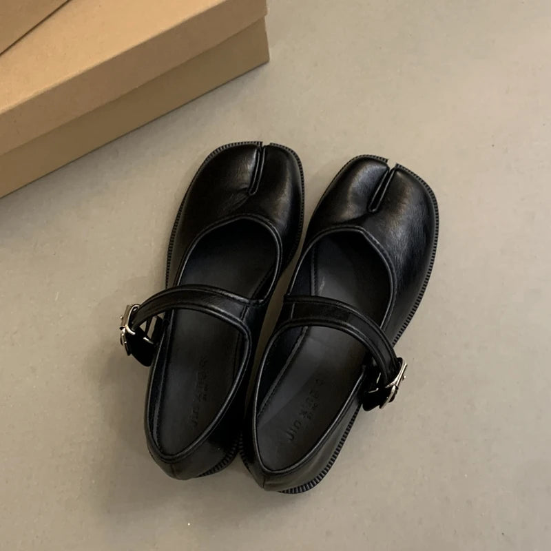 Flat Heel Mary Jane Shoes for Women | Lusera