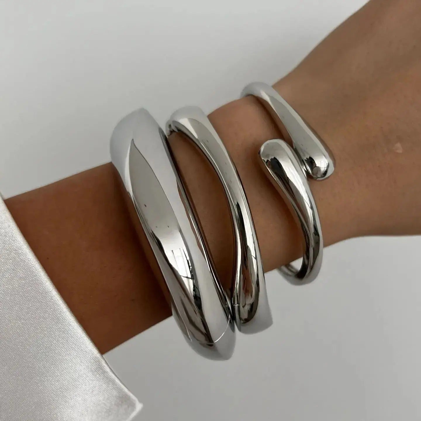 Cuff Bracelet Elegant Design For Women | Lystra