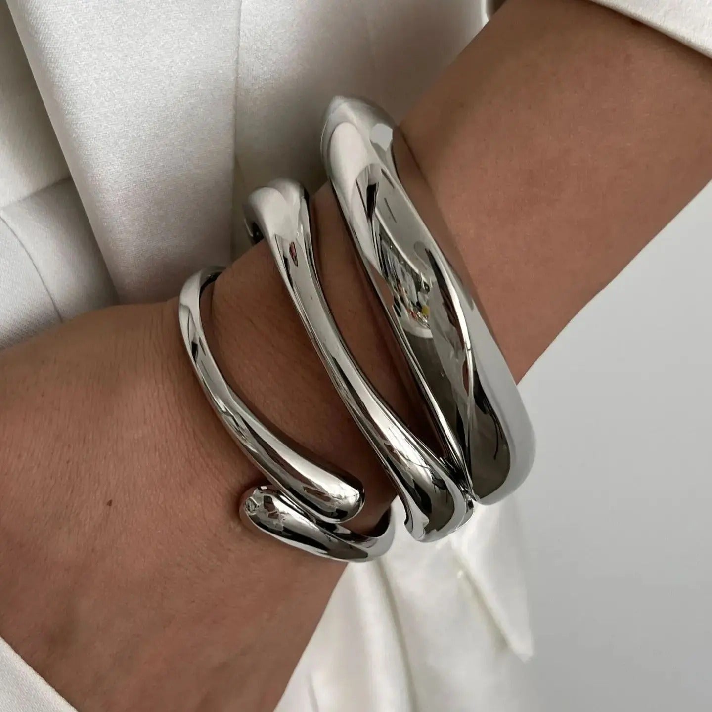 Cuff Bracelet Elegant Design For Women | Lystra