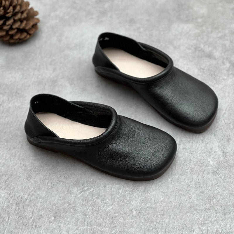Classic Leather Flats Comfortable Fit for Women | Elira Black